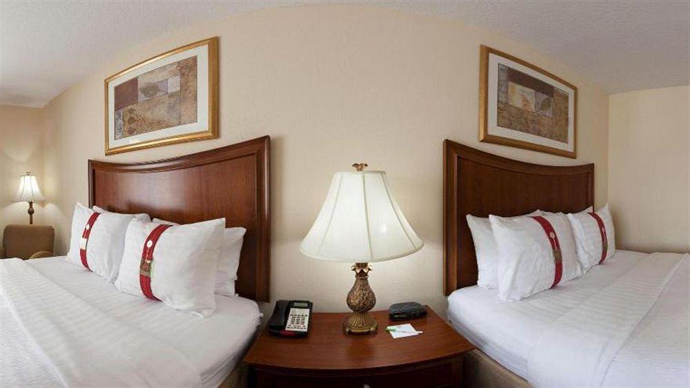 Holiday Inn Brunswick I-95 Exteriör bild