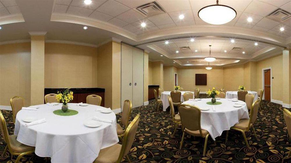 Holiday Inn Brunswick I-95 Exteriör bild