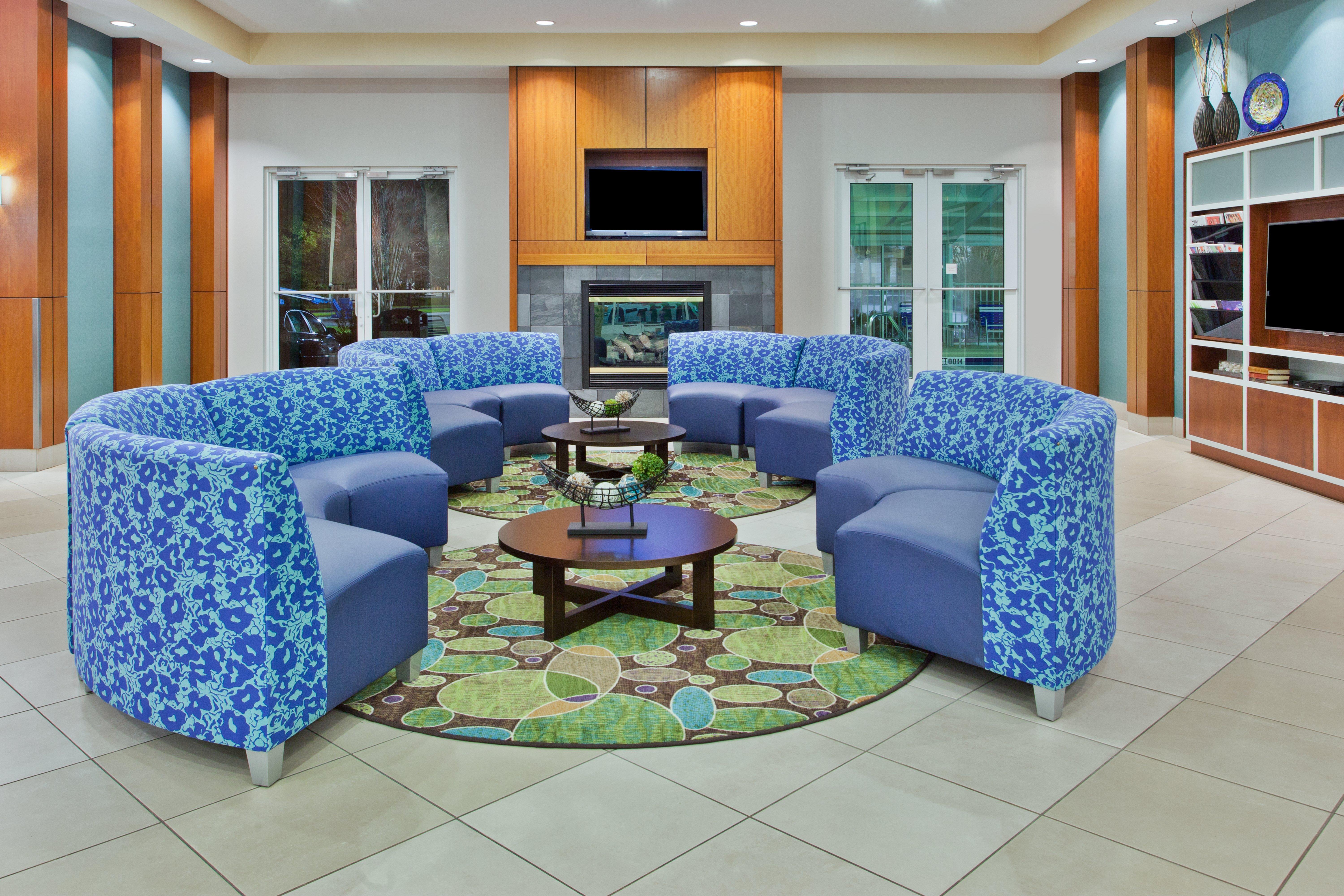Holiday Inn Brunswick I-95 Exteriör bild